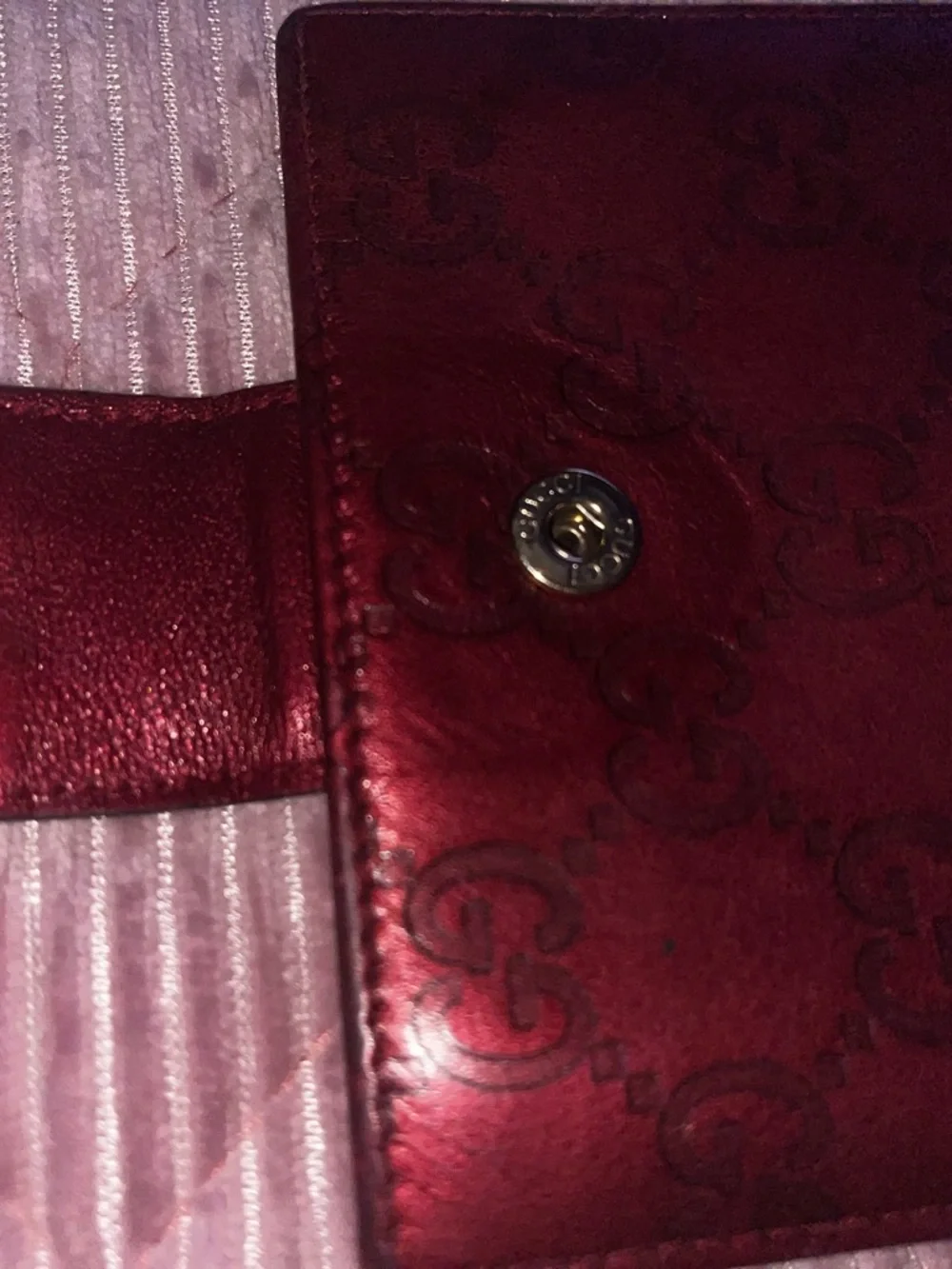 Gucci Burgundy Leather GG Heart Snap Card Holder & wallet with Monogram & heart - Picture 12 of 14